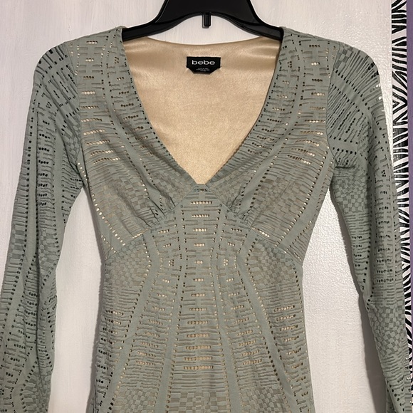 Green long sleeve bodycon dress - Picture 2 of 3